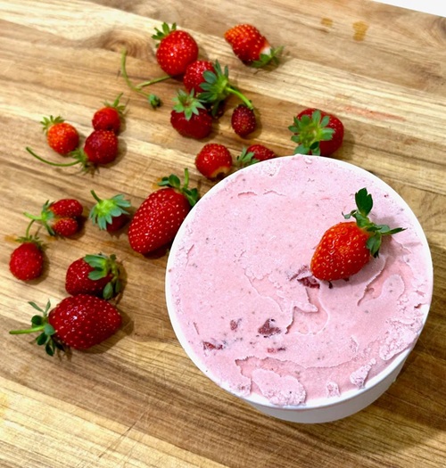 Fresh Strawberry Ice Cream